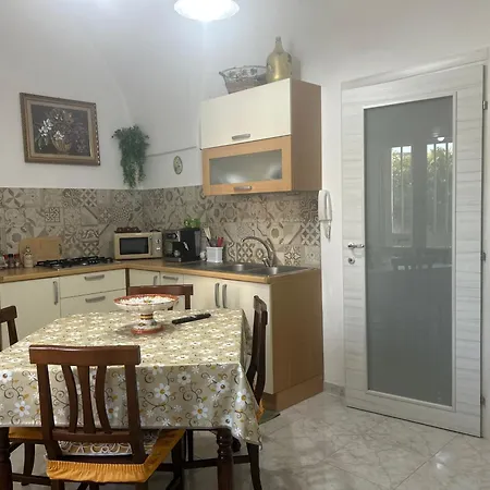 Holiday home Ambra